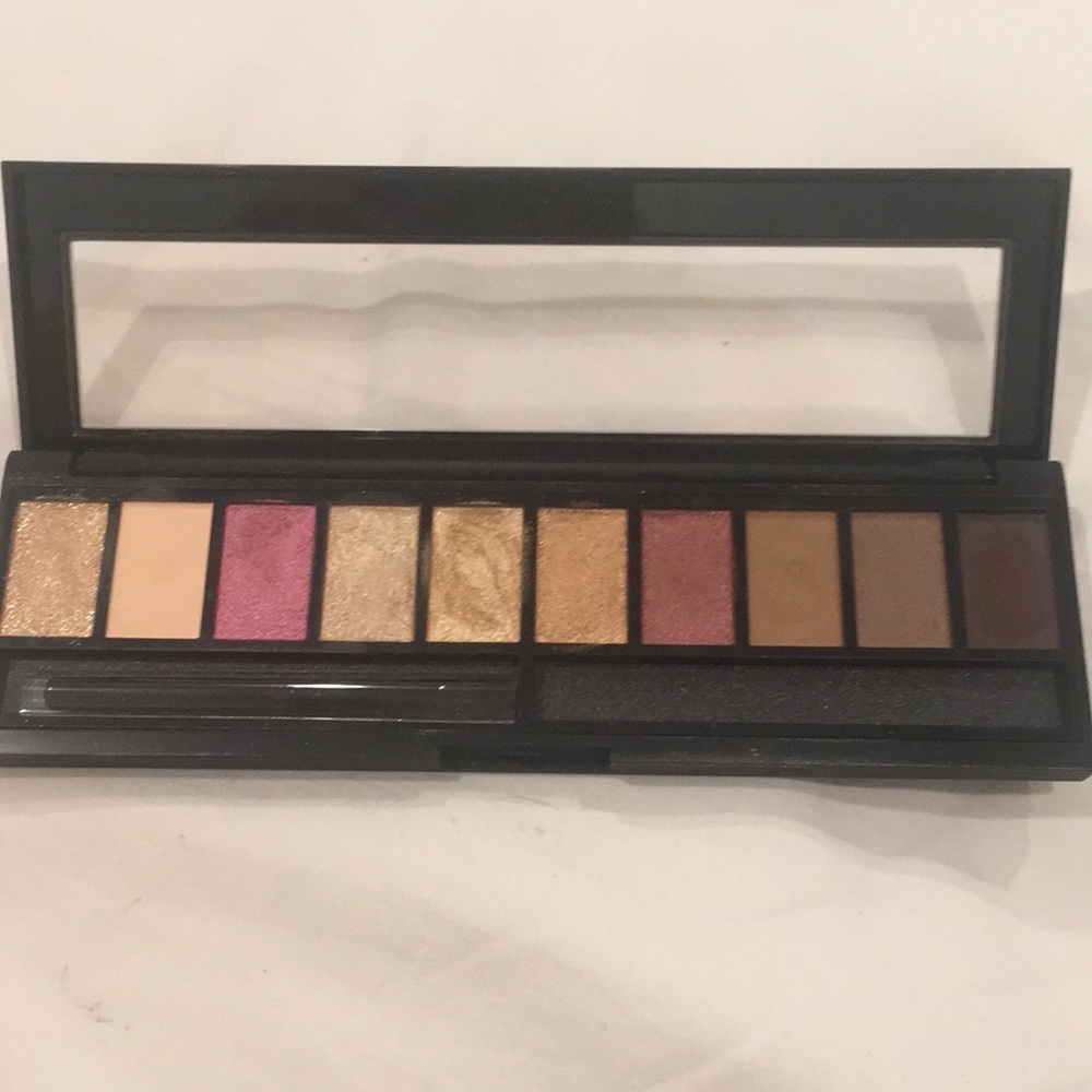 Eyeshadow palette by stellar